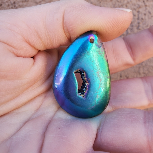 New Oversized Rainbow Hematite Teardrop Pendant. - Picture 8 of 13